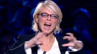 Uomini e Donne, tronista infrange le regole: Maria De Filippi furiosa. Gelo a Uomini...