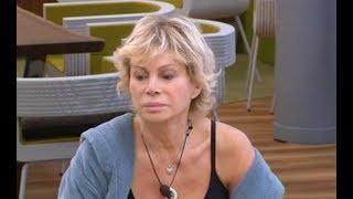Carmen Russo e le molestie: “Mi promettevano successo in cambio di favori”